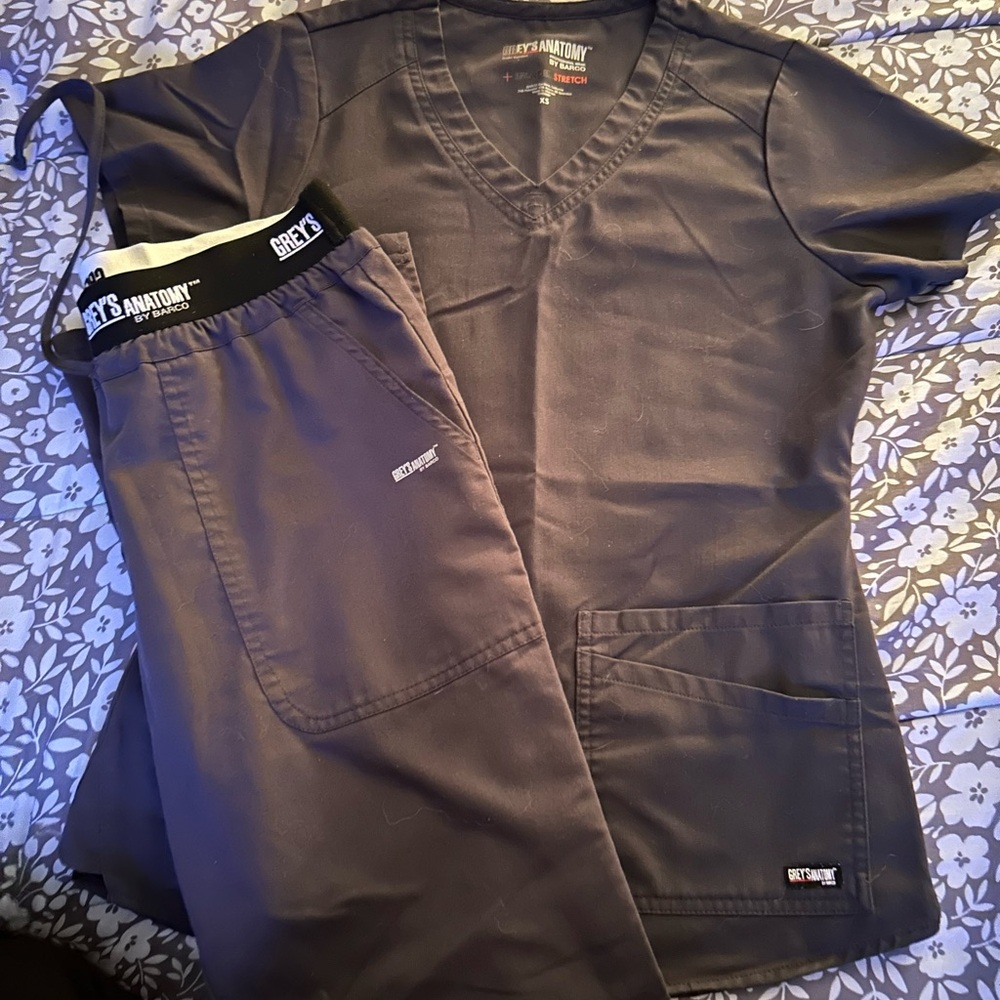 Grey's Anatomy Women's Charcoal Scrub Set